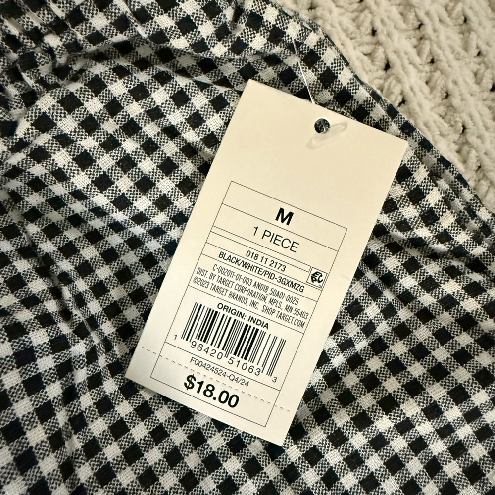 Target Linen Shorts - Picture 2 of 4